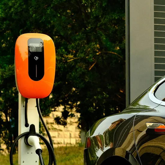 Certificat FCC Niveau de contrôle APP 2 110 V 220 V 9 Kw 11 kW Boîte murale de charge 40 A 48 A avec prise NEMA 1450 Type 1 SAE J1772 Chargeur de véhicule électrique EV avec câble de 5 m