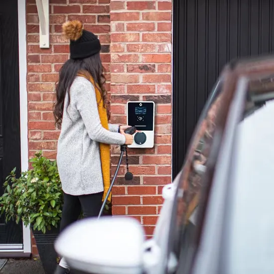 Boîte murale de chargeur EV de nouvelle énergie chaude de type 2 d'intérieur extérieur 2 7kw