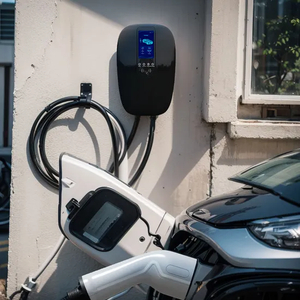 Tuya APP/carte RFID 11kw Gbt Smart EV Station de recharge pour un usage domestique
